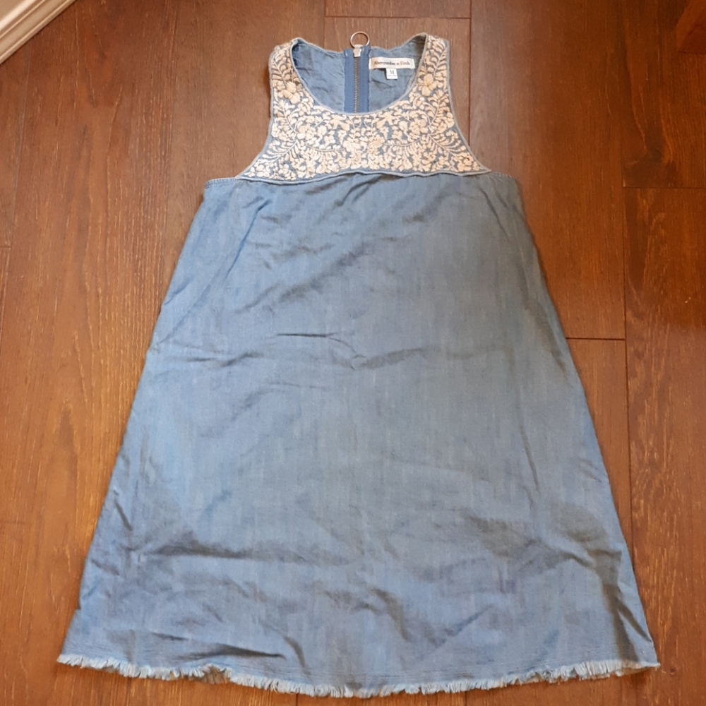 Denim dress with embroidery